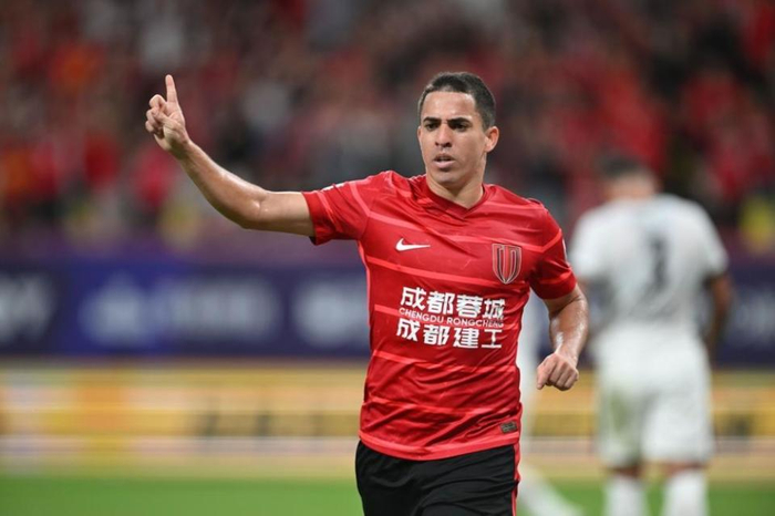 罗慕洛角球破门助成都蓉城首胜