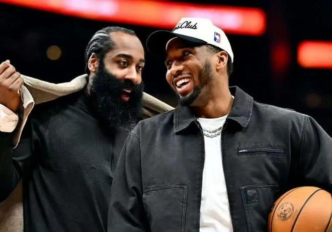 詹姆斯留队概率升至45% 潜在下家难觅3500万空间