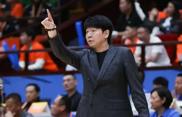 山东力克辽宁挺进八强 历史首次无缘次轮